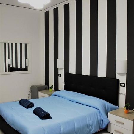 B&B Napoli Centrale Екстериор снимка