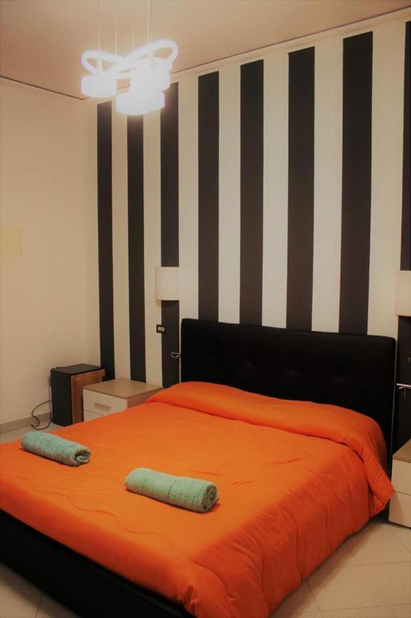 B&B Napoli Centrale Екстериор снимка